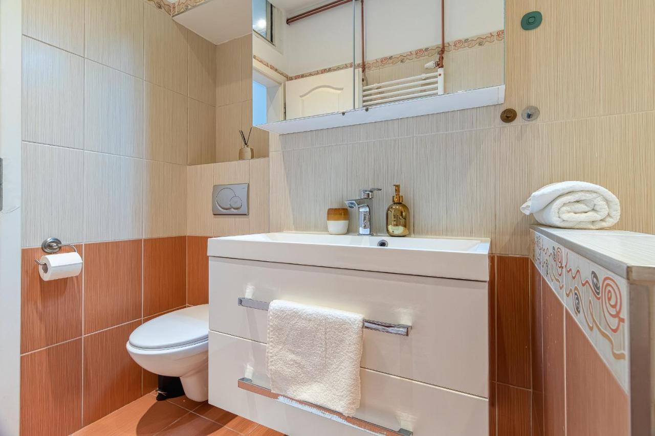 Trendy Apartment In Central Μπρατισλάβα Εξωτερικό φωτογραφία