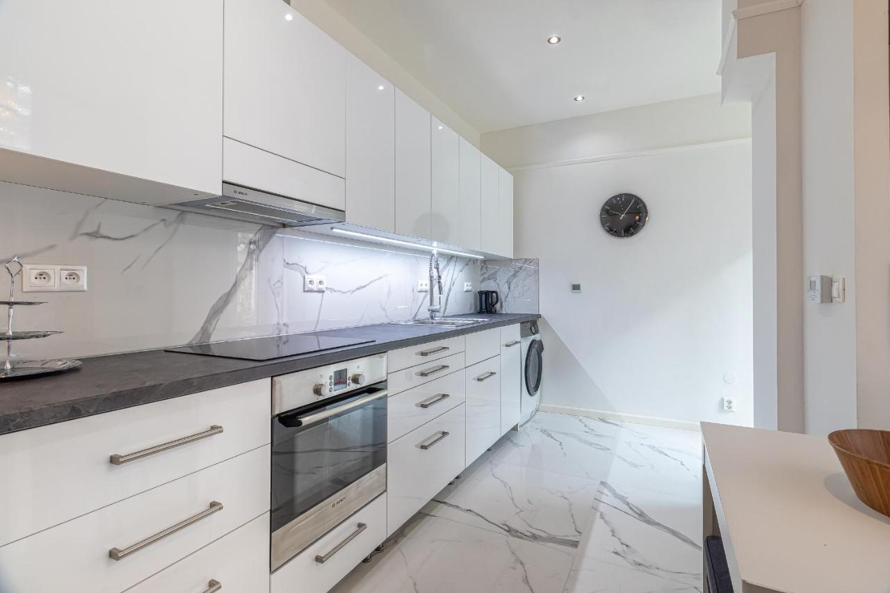 Trendy Apartment In Central Μπρατισλάβα Εξωτερικό φωτογραφία